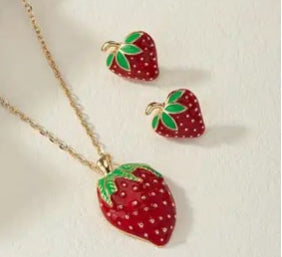 Strawberry Pendent Necklace