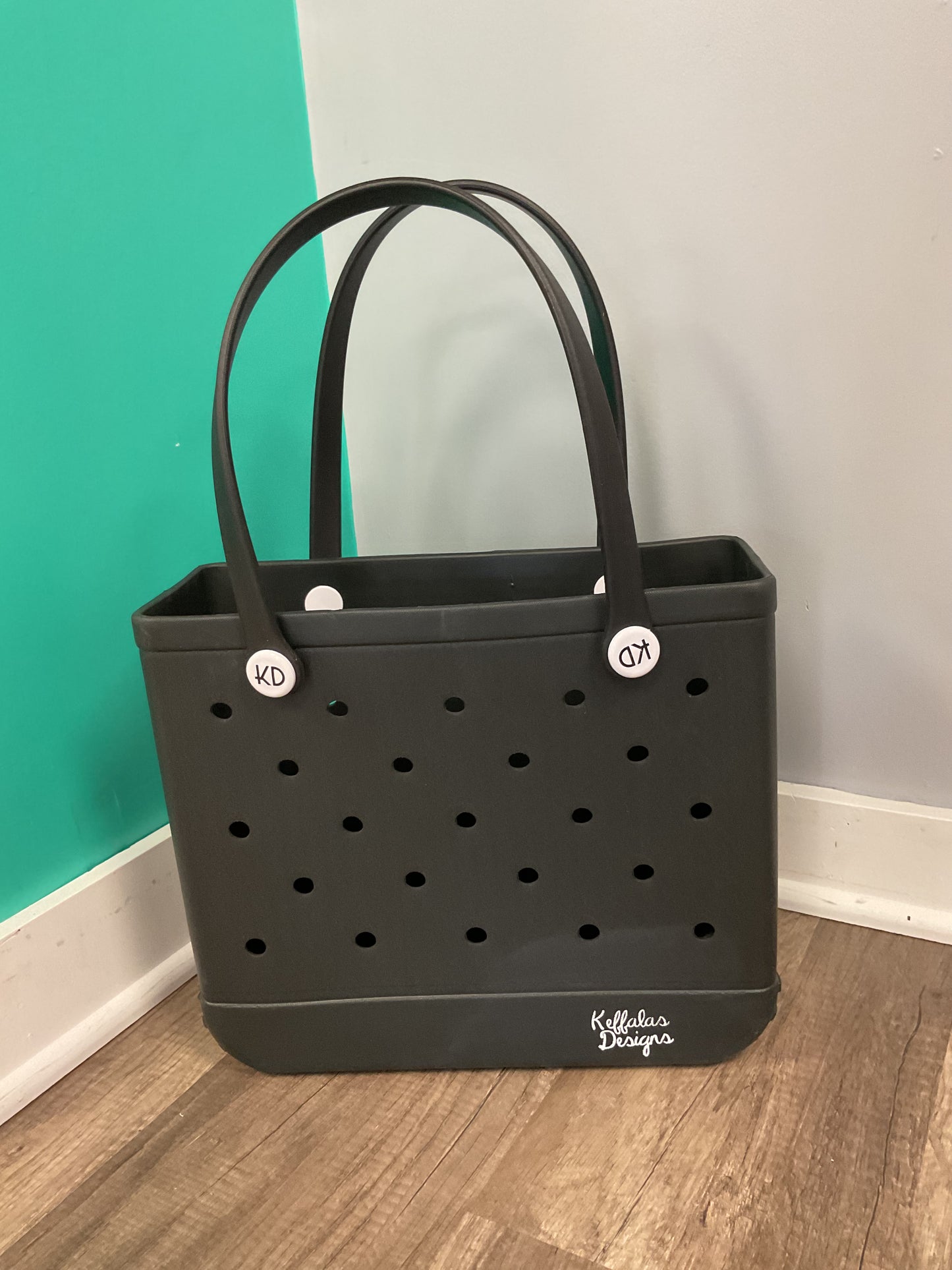 KD Tote -  Medium Solid