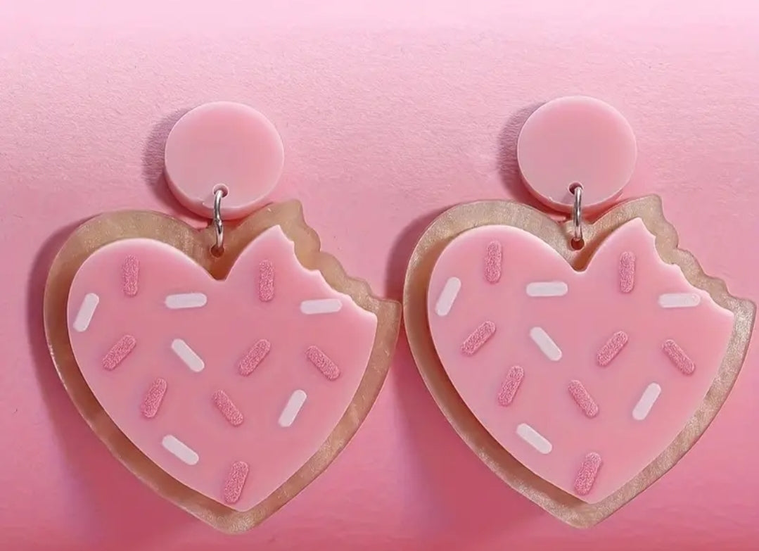 Heart Shape Cookie Design Dangle Earrings